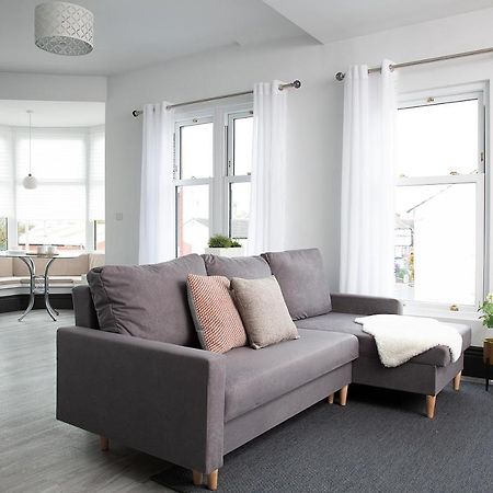 Beautiful First Floor Apartment Poulton-le-Fylde Экстерьер фото