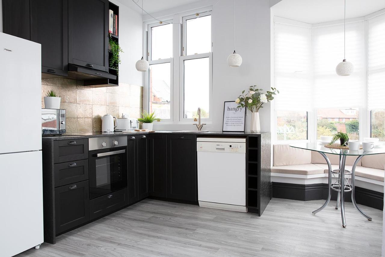 Beautiful First Floor Apartment Poulton-le-Fylde Экстерьер фото