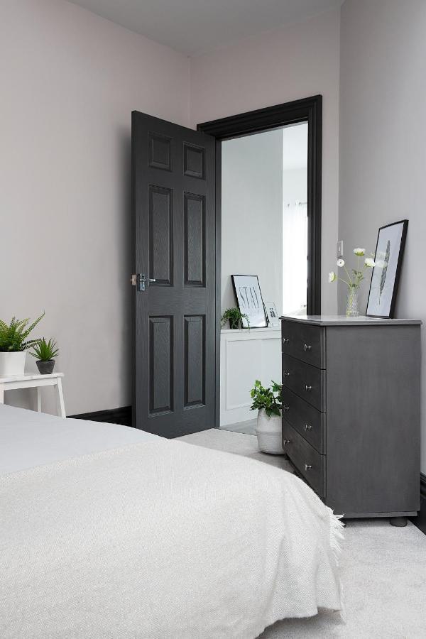 Beautiful First Floor Apartment Poulton-le-Fylde Экстерьер фото